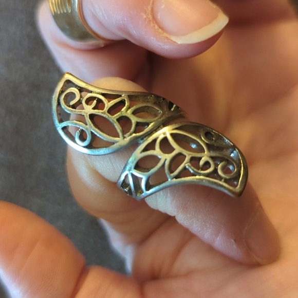 Rings - Picture 3 of 3